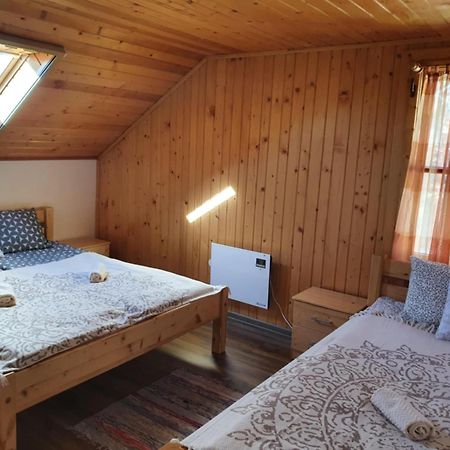 Relax Island Guesthouse Извоаре Экстерьер фото